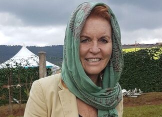 Найдена в Альпах: экс-супругу принца Эндрю заметили на дорогом курорте после 7 месяцев укрытия (фото)