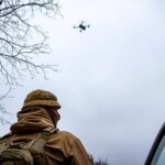 Українські морпіхи атакували окупантів FPV-дронами у Скадовську (відео)
