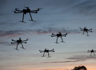 Рой автономных БПЛА все ближе: дроны Draganfly с ИИ успешно прошли тестирование