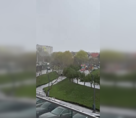 Град и штормовой ветер накрыли запад Украины: непогода движется дальше (видео)