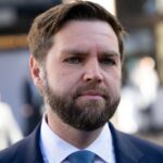 Джей Ди Вэнс приехал в Венгрию, чтобы поддержать Орбана перед выборами, — NYT