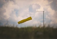 Буря на Херсонщині. Що відомо про погіршення погоди 26 квітня?