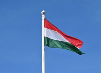 В Венгрии фиксируют рекордную явку на парламентских выборах