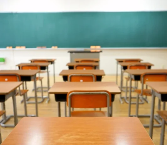 У Херсонській громаді тимчасово призупинять роботу понад 70 закладів освіти