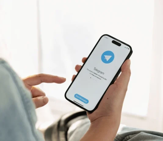 Росія обмежує соцмережі через можливу мобілізацію і страх протестів, — Зеленський