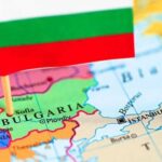 Партия экс-президента Болгарии Радева набирает 45% на парламентских выборах в стране, он уже заявил о победе