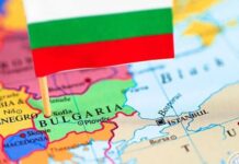 Партия экс-президента Болгарии Радева набирает 45% на парламентских выборах в стране, он уже заявил о победе