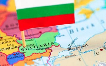 Партия экс-президента Болгарии Радева набирает 45% на парламентских выборах в стране, он уже заявил о победе