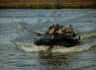 На Херсонщині війська РФ продовжують спроби висадки на острови