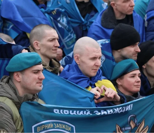 Серед звільнених із російського полону напередодні Великодня — восьмеро захисників із Херсонщини