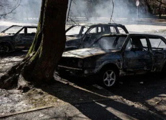 Дрон вдарив по цивільному авто на Херсонщині. Двоє поранених