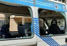 Дрон атакував соціальне таксі та евакуаційну автівку ГО «Сильні бо вільні» в Херсоні. ФОТО