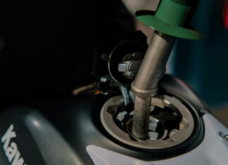 Дизельное топливо более 95 грн: какую цену на топливо установили АЗС 16 апреля