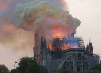 7 лет назад загорелся Нотр-Дам: как храм выглядит после ужасного пожара (фото, видео)