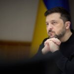 Украина готовит санкционный пакет против лиц, которые перевозят зерно, украденное Россией – Зеленский