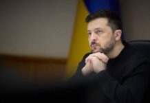 Украина готовит санкционный пакет против лиц, которые перевозят зерно, украденное Россией – Зеленский