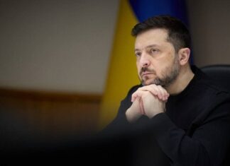 Украина готовит санкционный пакет против лиц, которые перевозят зерно, украденное Россией – Зеленский