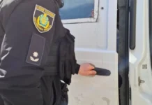 Поліцейські евакуювали трьох жителів із обстрілюваного села на Херсонщині
