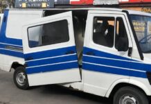Російські окупанти атакували цивільні автомобілі в Херсоні: відомо про постраждалих