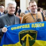 Порошенко и Зеленский во время встречи говорили о путях окончания войны