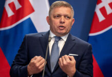 «Все спрашивают, что он сказал»: Фицо признался, что обсуждает Путина в туалетах Брюсселя