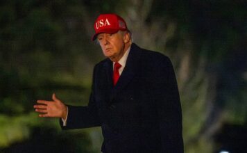 Торговый суд США признал пошлины Трампа незаконными, но отменил их лишь частично