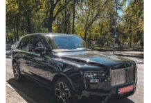 В украинском областном центре заметили мощный кроссовер Rolls-Royce за $700 000 (фото)