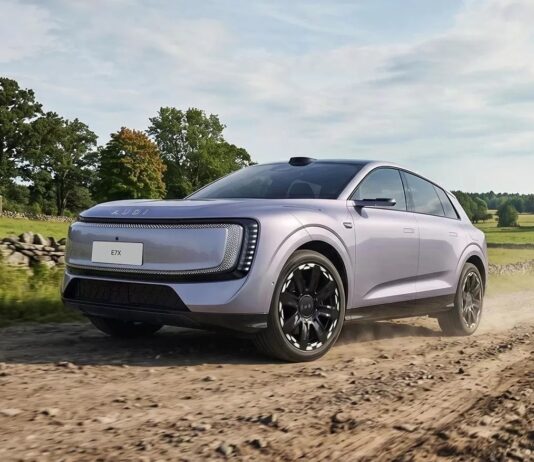 Цена $40 000 и запас хода 750 км: в продажу поступил мощный электрокроссовер Audi (фото)