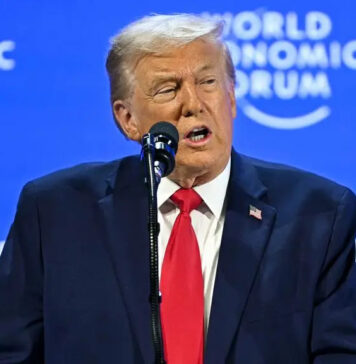 Трамп отложил запланированную бомбардировку Ирана: говорит, что Тегеран откажется от ядерного оружия