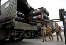 Украина заранее готовится к решающей зиме в войне, — Bloomberg