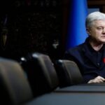 Порошенко о выходе РФ из переговоров: Путин никогда не хотел мира, его нужно принудить к этому силой