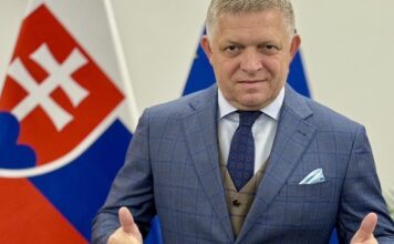 Фицо: Если Зеленский заинтересован во встрече, он должен позвонить Путину