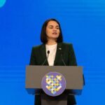 Тихановская: Лукашенко торгует политзаключенными за снятие санкций, но снимать санкции за его соучастие в войне нельзя