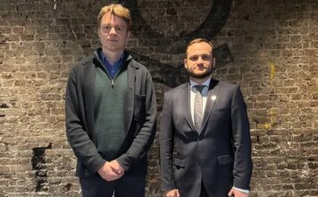 Кулеба и руководитель Palantir Europe обсудили привлечение цифровых технологий, в частности ИИ, для усиления устойчивости критической инфраструктуры Украины