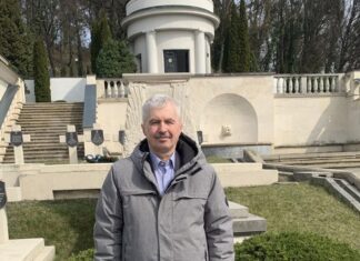 Червак о заявлениях Навроцкого: Польским политикам пора прекратить диктовать Украине, кого считать героями