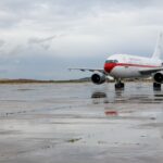 Выдают пончо и маски: эвакуированных с лайнера с хантавирусом пассажиров вывозят с Тенерифе