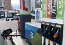 «Продолжалось подорожание»: в Нацбанке объяснили, почему цены на АЗС не упали после удешевления нефти