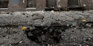 На Херсонщині через російські атаки пошкоджені майстерня училища, будинки та автотранспорт