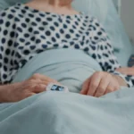 У Херсоні на вибухівці підірвалася 67-річна жінка