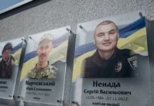 У Черкаській області відкрили меморіал загиблому на Херсонщині поліціянту