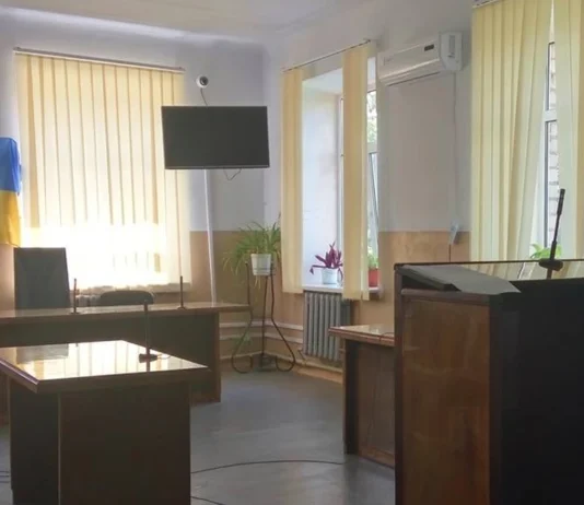 У Великій Олександрівці для суду закупили жалюзі на 70 тисяч гривень