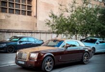 Один из 500: в Киеве заметили эксклюзивный Rolls-Royce 2000-х (фото)