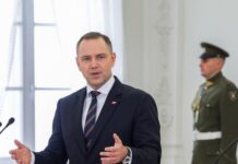 Навроцкий заявил о вреде от украинских националистов и что ситуация с орденом не имеет отношения к выборам