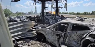 Показали відео з наслідками удару російського дрона по АЗС у Чорнобаївській громаді на Херсонщині