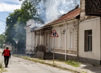 Російський артобстріл Херсона: постраждала дитина