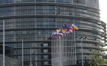 Депутаты Европарламента будут инициировать назначение высокоуровневого европейского переговорщика в переговорах по Украине