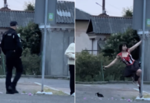 Женщина в мини-платье устроила шоу на вокзале, когда ее проверяла полиция (фото)