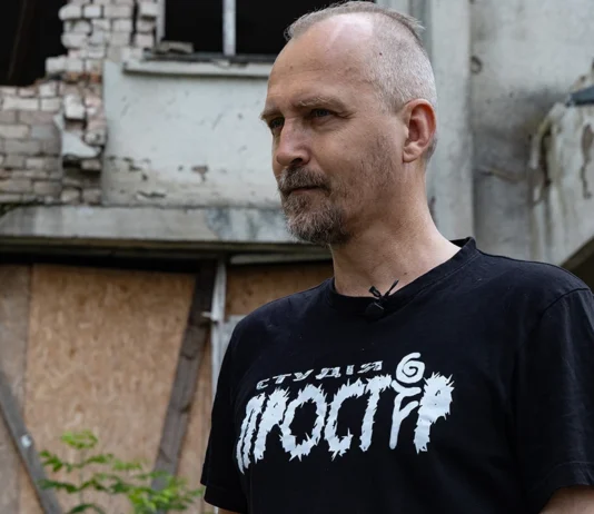 Стімпанк, вистави й кіно: як у Великій Олександрівці продовжують творити попри війну