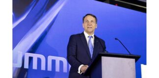 Сикорский ожидает, что Украина «исправит ошибку» с присвоением подразделению ВСУ имени Героев УПА