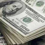 Середній курс долара у фінустановах перетнув позначку в 45 гривень